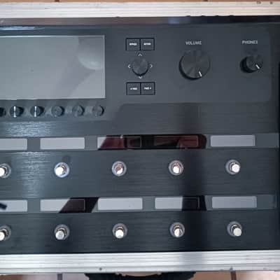 Line 6 Helix Floor junto flightcase image 1