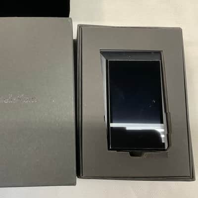 iRiver Astell & Kern AK300 2000’S - Black image 4