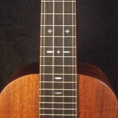 Handcrafted Concert Ukulele, Solid Hawaiian Koa, MOP Inlay, Soft-bag, Bruce Wei UG15-2934 image 8