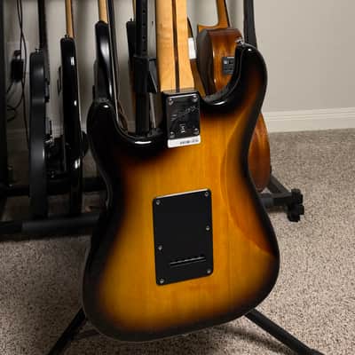 Squier Affinity Series Stratocaster with Rosewood Fretboard 2001 - 2018 - Brown Sunburst image 8