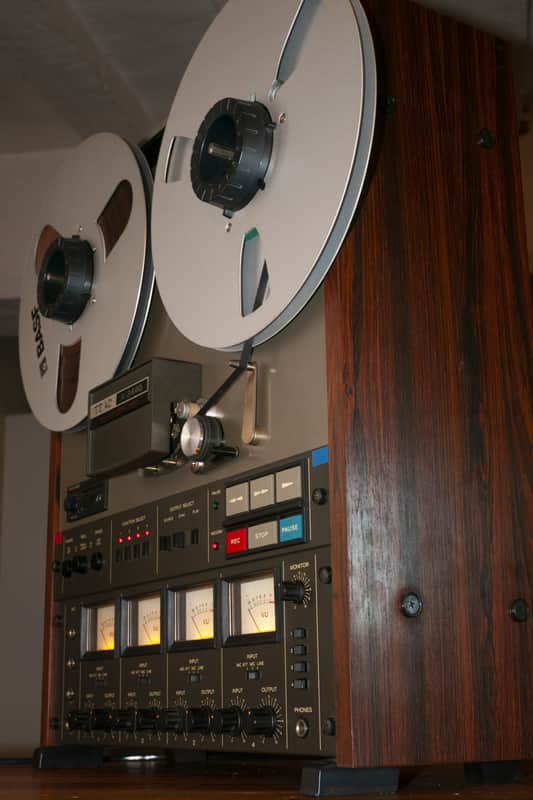 Magnétophone à bande TEAC A-3440 19 / 38 cm/s - 4 pistes
