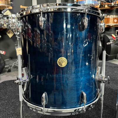 ~WOW!~ Gretsch USA Custom 4-Piece 10/12/16/22 Drum Kit Set in Azure Blue Gloss Lacquer with White Marine Pearl Bass Drum Hoops Inlays image 4