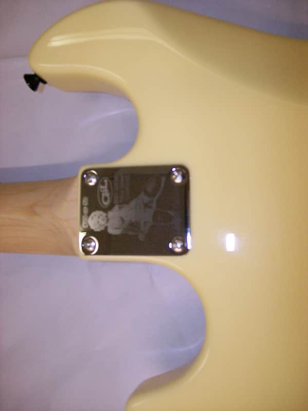 alain aslan blue dress Jerry Cantrell on September 3, 2025 at Toad's Place in New Haven, Connecticut Finally got around posting my most recent Jerry show and posting again in general Every show I go to