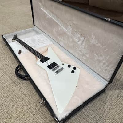 Gibson Guitar Of The Week #47 '84 Explorer Reissue 2007 - Alpine White - Hetfield Metallica! image 3