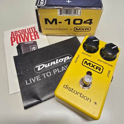 MXR M104 Distortion + image 1
