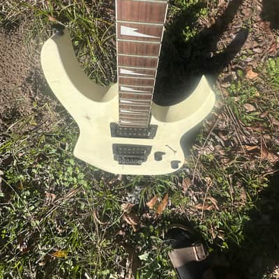 Ibanez GRG120BDX-WH Gio 2012 - 2016 - White image 3