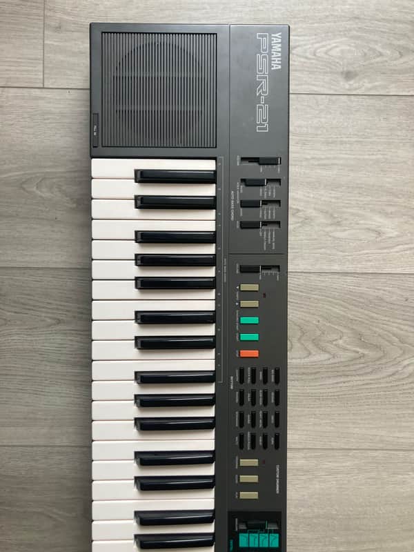 Vintage Yamaha PSR-21 ‘80s Synth image 1
