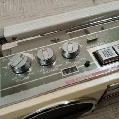 Sharp QT-77 Portable Cassette Tape Player 80s Vintage Japan 1985 image 3