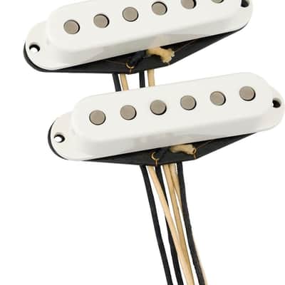 Fender 70th Anniversary '54 Stratocaster Single Coil Pickup Set, White image 2