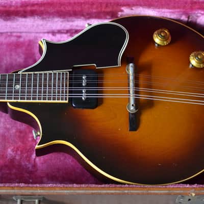 Vintage 1957 Gibson EM-200 solidbody electric florentine mandolin image 3