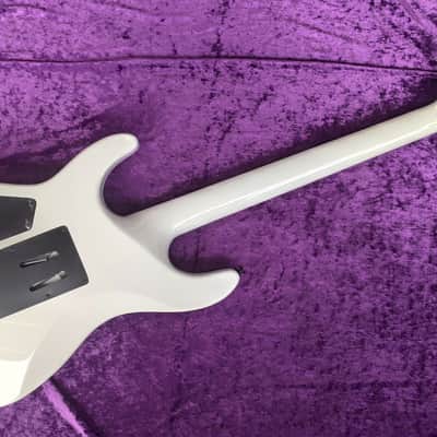 REDUCED Dean Vendetta 4.0*rare & fine neck-thru model made in Korea 2008*top rock guitar that sounds/plays/looks really great*floyd rose! image 5