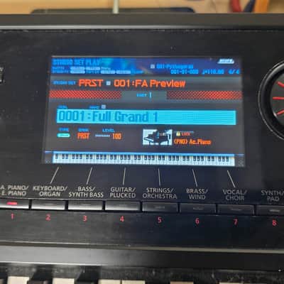 Roland FA-08 88 Key Workstation (Used) Bild 2