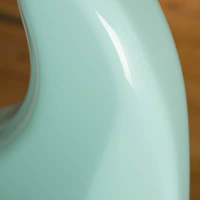 Fender Tom DeLonge Stratocaster - Rosewood - Daphne Blue *B-Stock* image 6