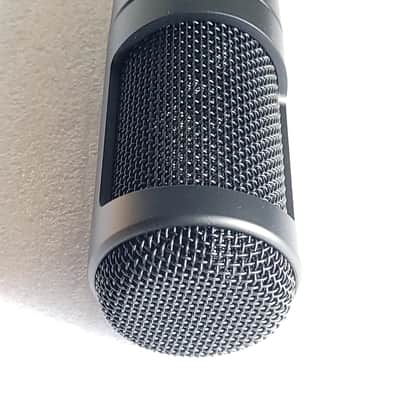 Audio-Technica AT2035 Large Diaphragm Cardioid Condenser Microphone 2010s - Black image 4