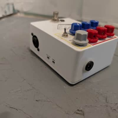 JHS Colour Box V1 2014 - 2018 - White image 4
