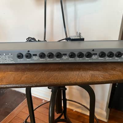 Aphex Model 105 4 Channel Logic Assisted Gate with power supply & rack mount bolts/washers image 6