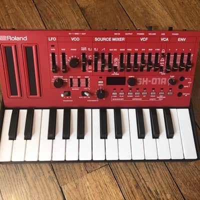 Roland SH-01A Boutique Series Synthesizer Module with K-25m Keyboard 2017 - Present - Gray
