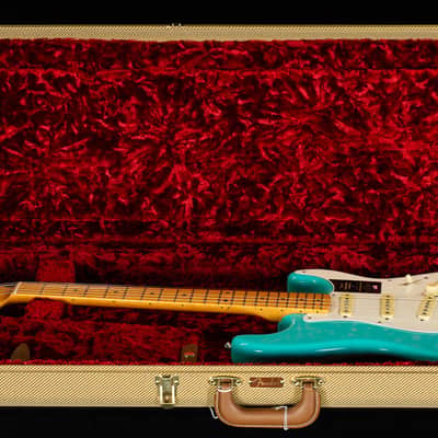 Fender American Vintage II 1957 Stratocaster Maple Fingerboard Sea Foam Green (371) image 7