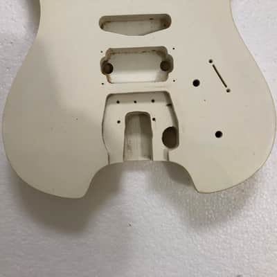 White Headless Guitar HSS Body image 8