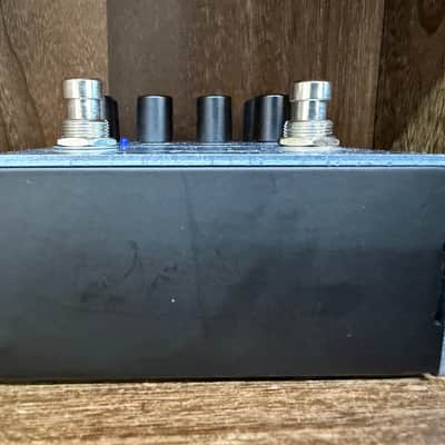 Fender Tre-Verb Tremolo/Reverb 2019 - Present - Blue image 2