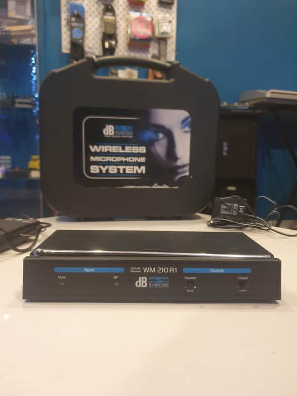 dB Technologies WM210 - Black image 1