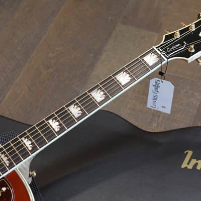 2018 Gibson Custom Shop SJ-200 Regal Jumbo Acoustic Guitar Sunburst + COA OHSC image 8