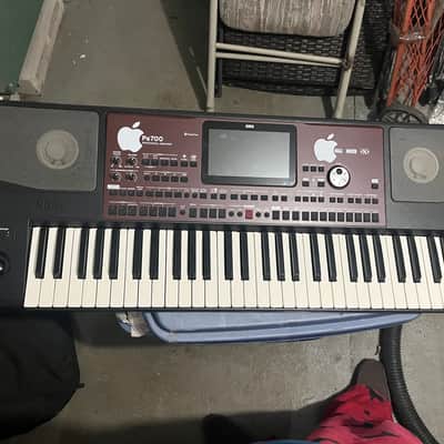 Korg Pa700 Professional Arranger - Standard 2017 - Present - Red image 3