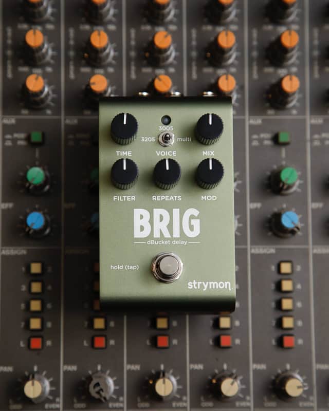 Strymon Brig dBucket Delay Pedal image 1