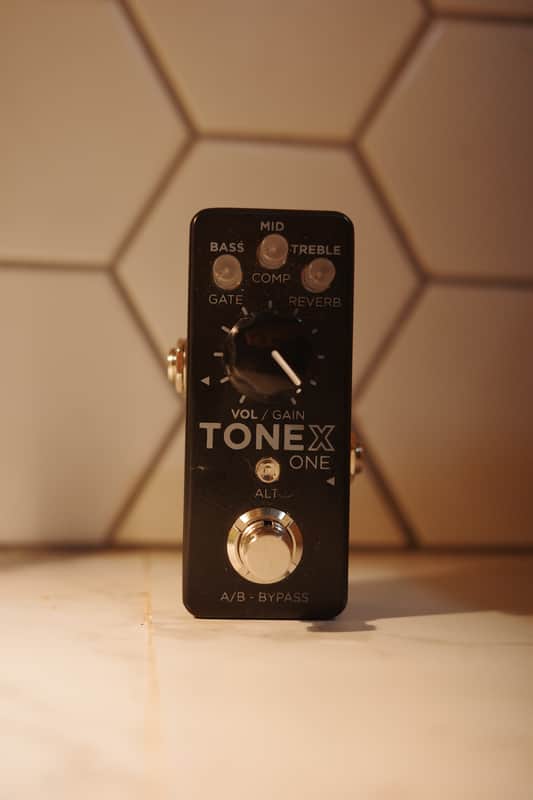 IK Multimedia ToneX One