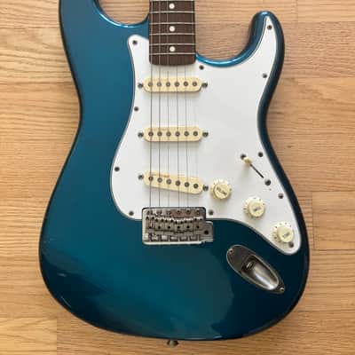 Fender ST-62 Stratocaster MIJ 1990-91 Baltic Blue with hardcase and 2 sets of pickups image 2