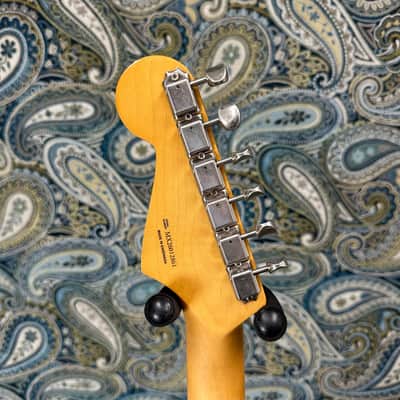 Fender Vintera II Road Worn '60s Stratocaster Sonic Blue image 5