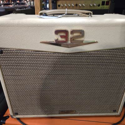 Crate Palomino V32 30-Watt Tube Guitar Combo Amp 2000s - Cream -  Local Pickup Only image 1