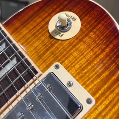 Gibson Les Paul Standard Premium Plus 2013 - Honey Burst AAAA Flame Top Left Handed image 3