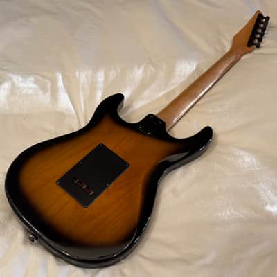 Carvin Bolt SSS Tremolo - Custom Shop Strat Killer - Made in USA - Two Color Sunburst - Free Pro Setup image 15