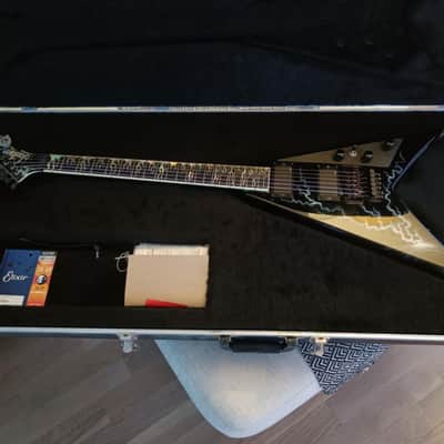 Jackson Custom Shop KV2 King V / Lightning Sky Graphic / Abalone Flame Inlays / Ebony Fretboard image 6