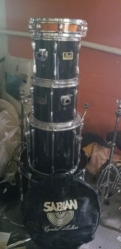 Pearl Export Series with Cymbals. image 1