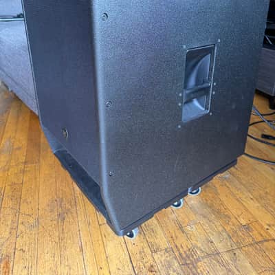 Yamaha DXS15 XLF Subwoofer 1600 W image 7