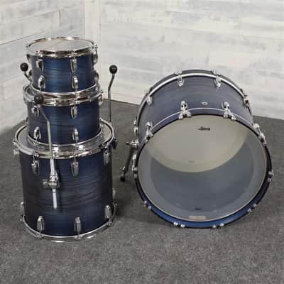 Used Ludwig Classic Oak 4pc Drum Set Blue Burst - Very Good image 2