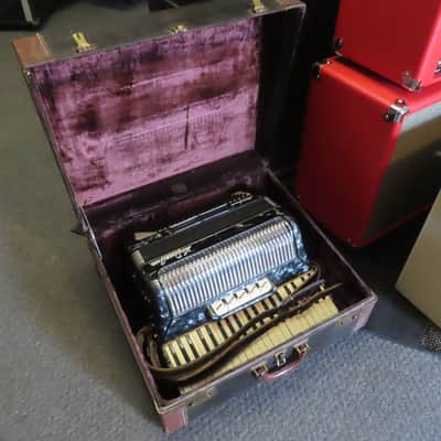 LODUCA BROS PETITE GRANDE 1960's 3/4 120 BASS ACCORDION BLACK PEARL IMMACULATE on SALE!$! image 15