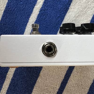 Xotic RC Booster True Bypass Clean Boost 2000's - White image 4