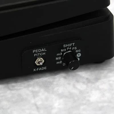 Electro-Harmonix Slammi Plus Polyphonic Shifter Pedal - Black image 3