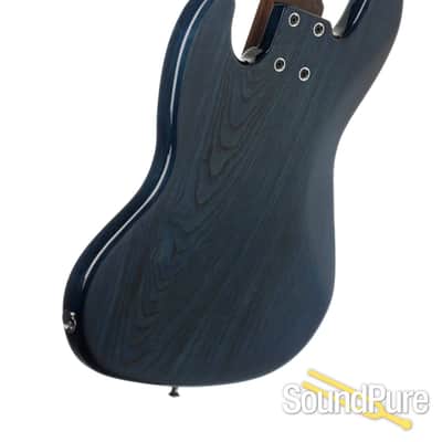 Roscoe V Classic 5-String Electric Bass #0204C - Used image 5