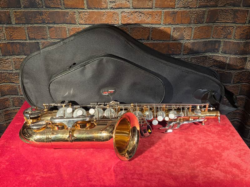 Jupiter JAS-669-667 Eb Alto Saxophone JUST SERVICED w/ Carrying Bag - JUST SERVICED!! image 1