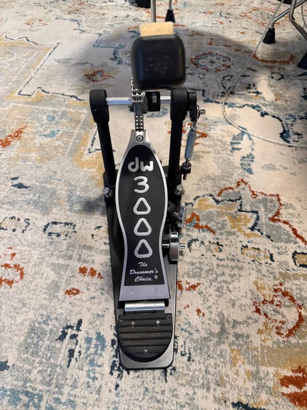 DW 3000 Series Single Bass Drum Pedal image 1