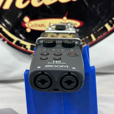 Zoom H5 Handy Recorder Portable Recording Device with Case image 3