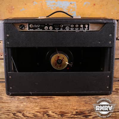 1966 Fender Deluxe Reverb 2-Channel 22-Watt 1x12" Guitar Combo image 8