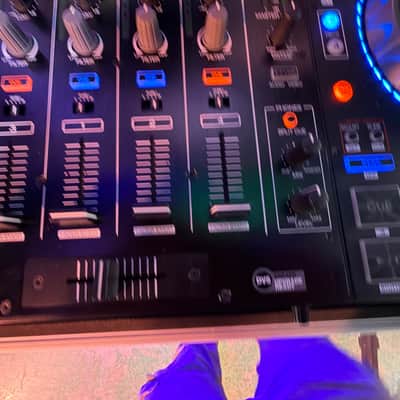 Denon MCX8000 4-Channel Pro DJ Player / Controller with Case image 12