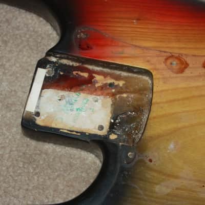 1974 1975 1976 Fender Precision Bass body sunburst lefty left-handed left hand image 3