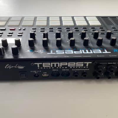 Dave Smith Instruments Tempest 6-Voice Drum Machine 2011 - 2018 - Black with Wood Sides image 5