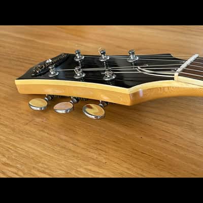 Aria 5102T 1970s - Sunburst with case image 11